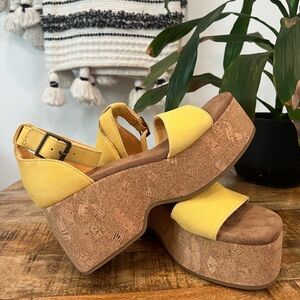 TOMS Laila Suede Platform Cork